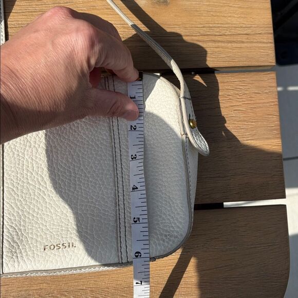 Fossil Gemma Crossbody Camera leather Cream white ivory Crossbody Bag EUC classy - Picture 4 of 11